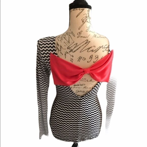 Cezanne Blouse Small Bow Back - Picture 6 of 9